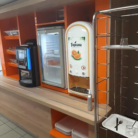 Premiere Classe Отель *