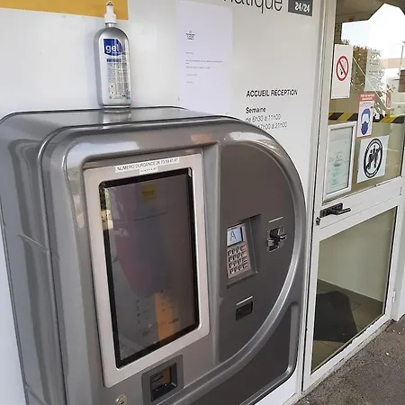 Отель Premiere Classe *