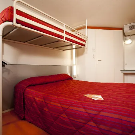 Hotel Premiere Classe *