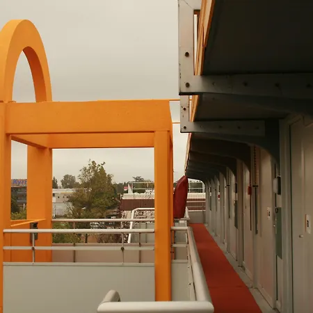 Hotel Premiere Classe *