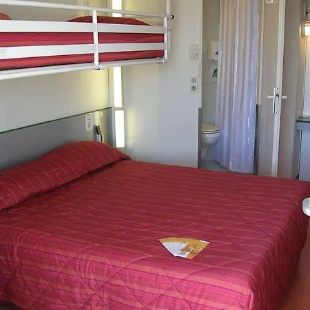 Premiere Classe Отель *